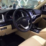 Interior dashboard of 2014 Toyota Highlander
